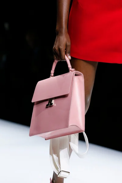 Look 28